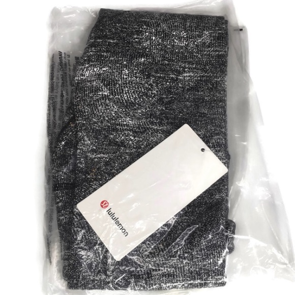 NWT Lululemon Wunder Unders 28" 4 6 - Picture 4 of 5